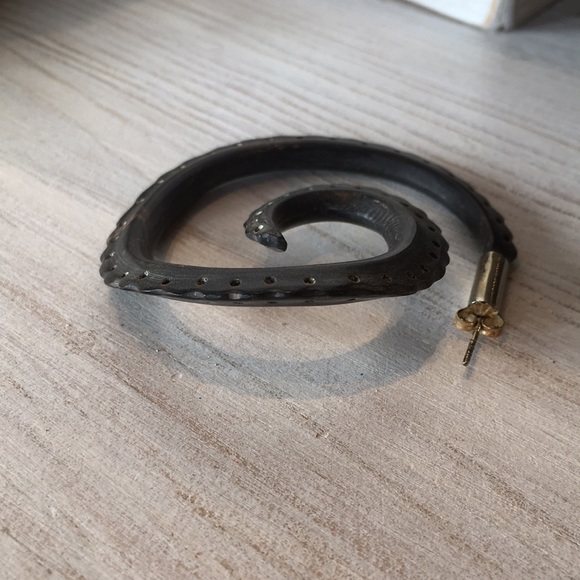 Vanessa Montiel carved water Buffalo horn earrings - Picture 10 of 14